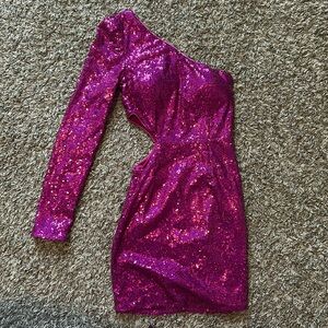 Lulu’s one shoulder pink sequin cut out homecoming dress size XS